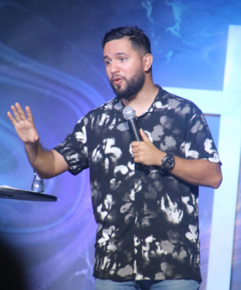 Esteban Ripoll(Co Pastor)